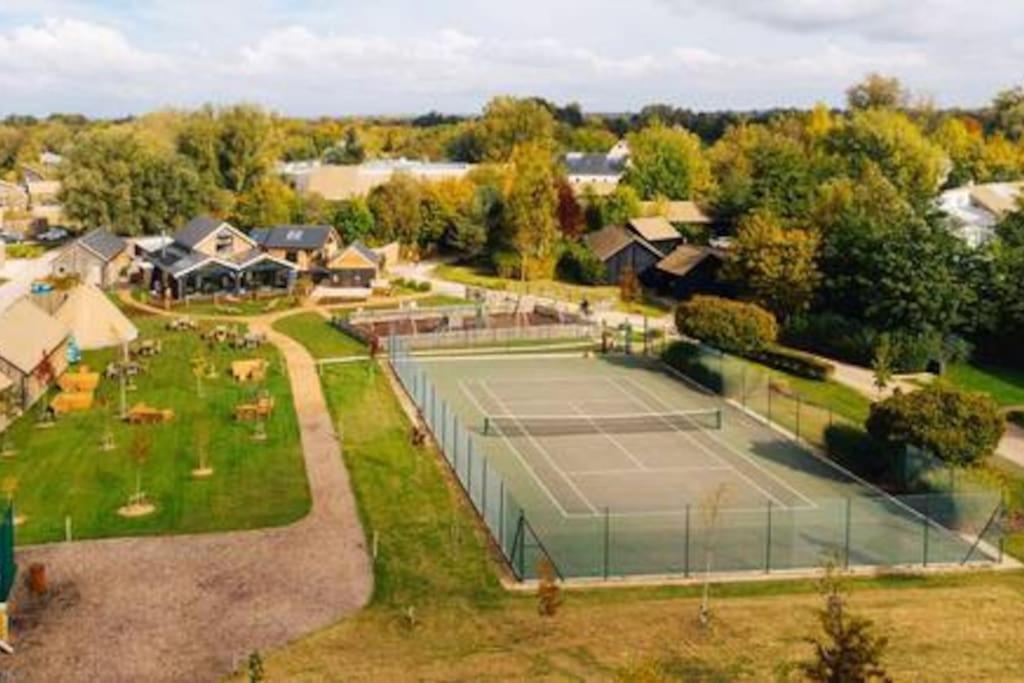 Castleford Cottage , Lowermill Estate Somerford Keynes المظهر الخارجي الصورة
